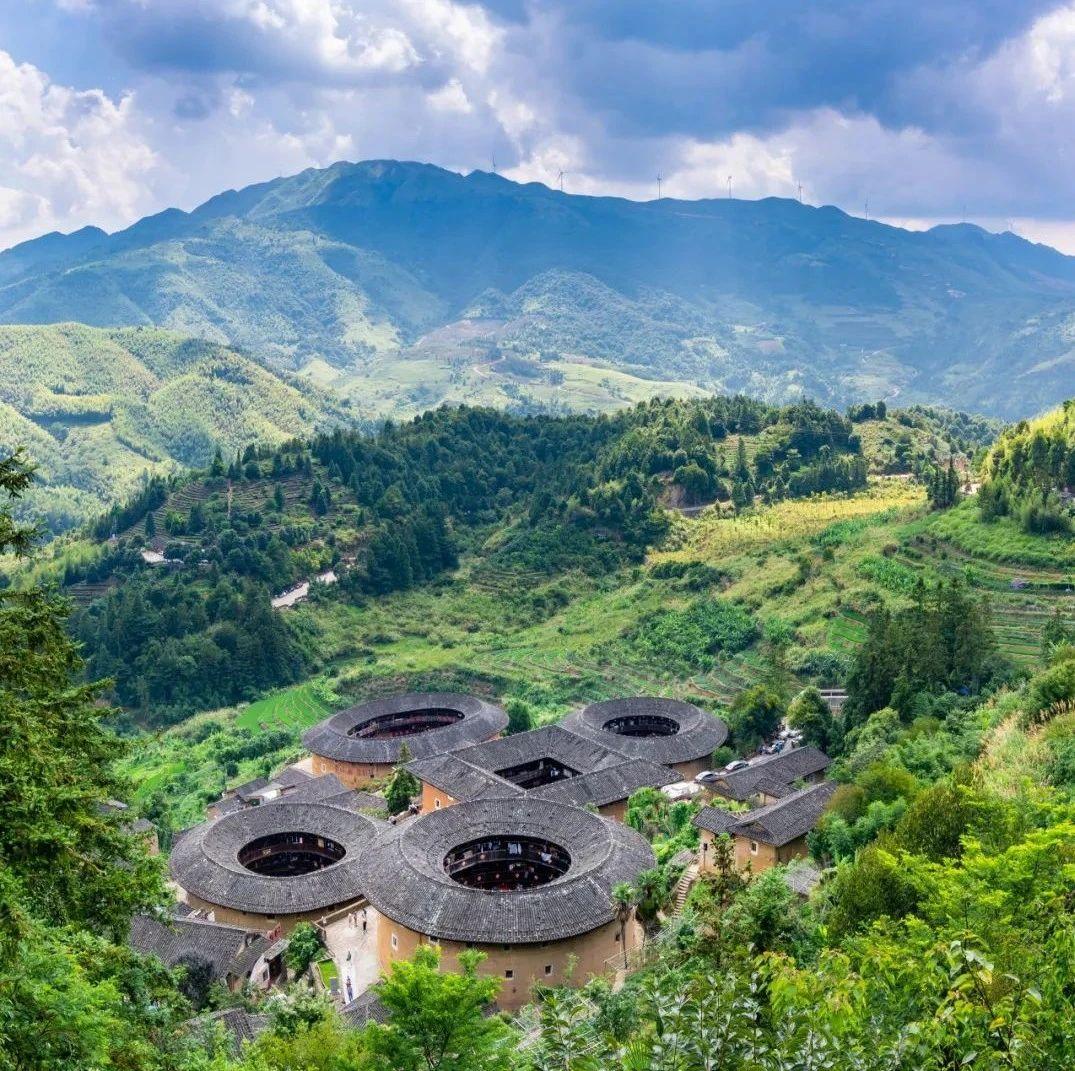 福建小巷深处的绝美小店,探索独特环境的迷人魅力