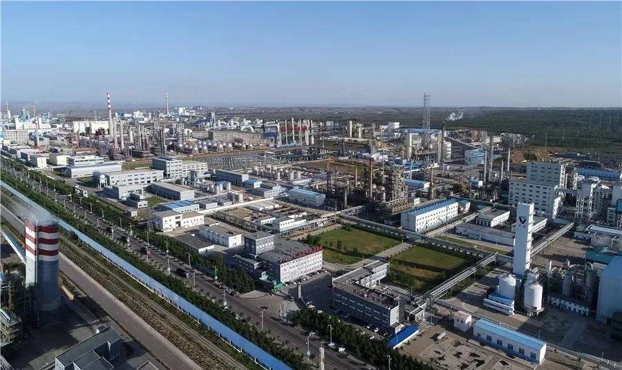 鄂尔多斯巷弄深处的独特风味，隐藏在小巷中的特色小吃店