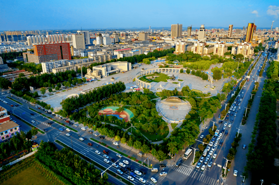 四平，向亲爱的听众朋友们致敬